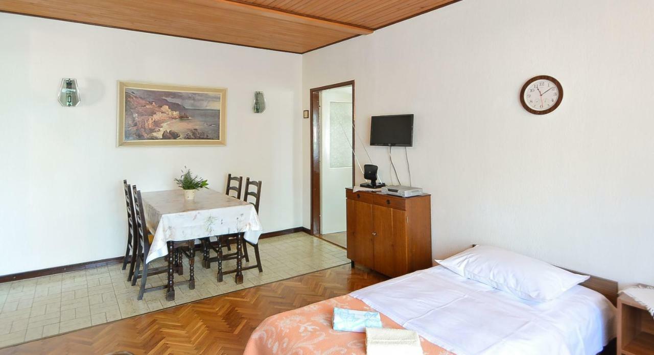 Apartments Rada Novi Vinodolski Esterno foto